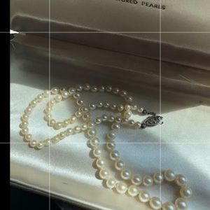 14k genuine graduating pearl necklace